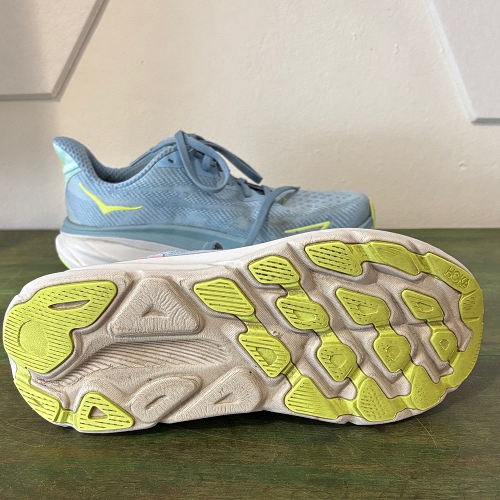 Hoka Clifton 9 running shoes size 6.5 dusk pink twilight - Picture 6 of 8